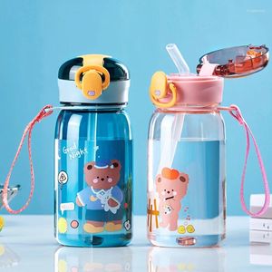 Butelki z wodą 1PC Kids Sippy Cup ze słomkową kreskówką szczelną