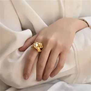 Cluster Rings 2024 Fashion Pearl Exquisite Exaggerated Ring Geometric Metal Female Girl Party Accessories