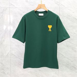 2024 مصمم الرجال تي شيرت القطن الفاخرة رسائل قصيرة الأكمام مطبوعة Tshirt صيف أزياء الشارع قمم الرجال القميص