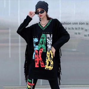 Kadın Tişörtleri 220805 Hip Hop Style Sonbahar T-shirt V yaka büyük boyutlu tam kollu mektup baskı püsküllü pamuklu kadın giyim gelgit