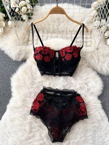 Tekre lingerie şehvetli çiçek dantel 2 adet takım elbise sırtsız nakış süslü kısa samimi sırf erotik iç çamaşırı setleri 240127