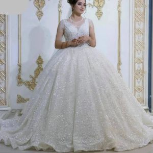 우아한 레이스 아플리케 웨딩 드레스 고급 아랍어 크리스탈 비드 A- 라인 v- 넥 스팽글 얇은 색 신부 가운 플러스 0202
