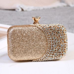 Kvinnor Diamond Evening Bag Glitter Hollow Out Gold Handbag Ladies Chain Crystal Wedding Party Mini Purse Day Clutch 240129