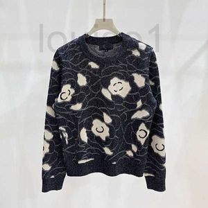 Kadın Örgü Tees Designer Marka Yuvarlak Boyun Kamelya ile Moda Altında Dışarıda Knited Sweater giyen kadınlar için 2023 U4J4