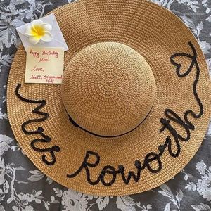 Partybevorzugung, personalisiertes individuelles Herz-Logo, Ihr Name, Damen, Sonne, große Krempe, Stroh, Outdoor, Strandhut, Sommer, Herbst, Kappen, Flitterwochen2503