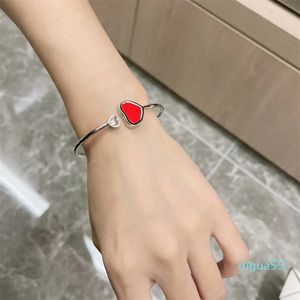 Bangles Classic Fashion Red Enamel Heart shaped Single Bracelet Women's Style Party Romantic