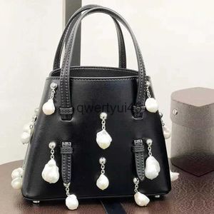 Shoulder Bags Lady Purses And andbag For Women Luxury Designer 2023 New Embellised Pendant Pearls Top andle Small Crossbody Bucket BagH2422