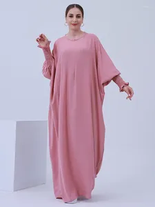 Ethnische Kleidung Muslimische Frauen Gebetskleidung Bescheidenes Kleid für Frauen Shalwar Kameez Jalabiya Fledermausärmel Lässiger islamischer Saudi-Kaftan