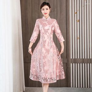 Casual Dresses 2024 Spring Autumn Women Three Quarter Sleeve Slim Long Dress High Quality Floral Embroidery Pink Improved Cheongsam