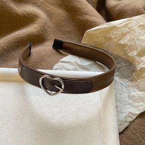 Braunes Leder-Stirnband mit Liebesleder-Schnalle im antiken Stil, vielseitiges und modisches Haar-Accessoires-Stirnband