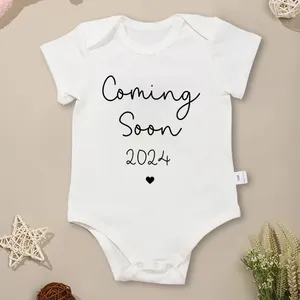 Rompers Coming Soon 2024 Born Baby Boy Girl Clothes Aesthetic Fashion Pregnancy Announcement Bodysuit Fine Gift Cotton Infant Onesies