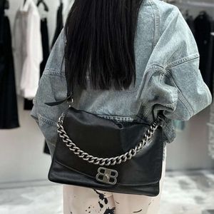 Soft motocykl unisex łańcuch single ramię pod pachami, piosenka jia, ten sam styl dojeżdżający do pracy na crossbody o dużej pojemności 2024 78% zniżki na sklep hurtowy