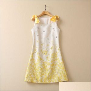 Vestidos casuais básicos vestidos casuais europeus e americanos roupas femininas 2023 primavera novo arco jacquard impressão sem mangas amarelo fashi dhzko