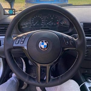 Pokrywa kierownicy ręcznie szycie przeciwpoślizgowe sztuczne skórzane okładka samochodu do BMW E46 M3 E39 330i 540i 525i 530i 330ci 2001 - 2003