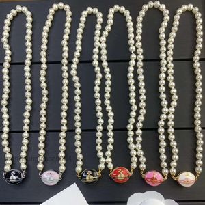 Designer lyxiga smycken Vivienenwestwoods Satellite Viviane Westwood Empress Dowager Magnet Buckle Emamel Pearl Necklace Womens Net Red Spice Saturn Pearl Clavi