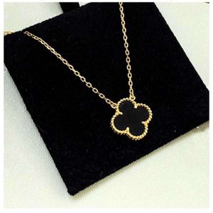 Van Clover Necklace Cleef Four Leaf Clover Neckalces Flowers Flower