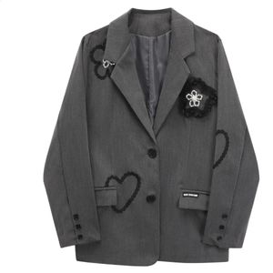 Stilvolle Blumen-Herz-Stickerei-Blazer-Jacken-Frauen-Kleidung-beiläufige lose Blazer-adrette weibliche graue Anzug-Mäntel BC410 240202