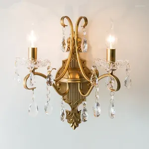 Lampy ścienne nordycka retro lampa z kutego żelaza sconce salon sypialnia do sypialni Restauracja Kreatywne złotą światło świeca LED świece