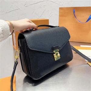 Corrente metis crossbody bolsa de ombro feminina aleta bolsas bolsa de couro genuíno moda letras clássico bloqueio captura senhora mensageiro bag2378