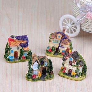 Figurki dekoracyjne mini wolnostojący dom mchu mikro krajobraz ekologiczne dekoracje butelki bluszcz liście willi ścienne DIY Ornaments