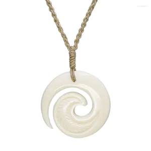 Collane con ciondolo NGX018 Hawaii Uomo Gioielli Zelanda Tribù Maori Yak Bone Koru Spirale Donna Corda di canapa Tessitura Collana da surf