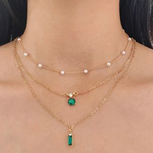 Enkel staplad retro smaragd Green Pearl Multi-Layer 14K gult guldhalsband för kvinnor fashionabla smycken tillbehör födelsedagspresenter