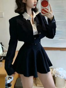 Estilo formal de moda vintage Mulher camisa branca casaco curto de cintura alta slim y2k mini vestido japonês elegante conjunto chic 240124