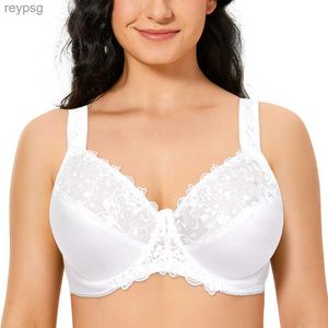 Bras Bras Plus Size Women Bra Full Coverage Minimizer Lace Floral Embrodiery White Bras Non Padded Underwire B C D DD E F G H I Cup YQ240203