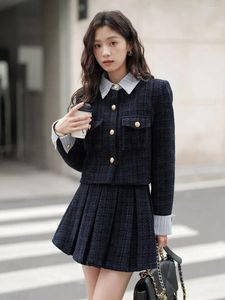 Tvådelt klänning Little Black Style PLECTED KOLT SET FÖR VINTER 2024 CHIC PETITE FIGURSER High-End Korean Drama Female Lead Look