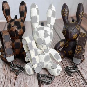 High-end Designer Cartoon Rabbit Car Key Rings Bag Pendant Charm KeyChain Jewelry Grid Flower Printed Holder Women Men Fashion Lea308u