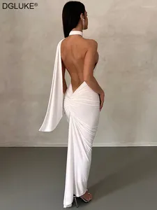 Vestidos casuais halter backless maxi para mulheres verão 2024 elegante sereia longa festa vestido de noite bandagem ruched bodycon branco