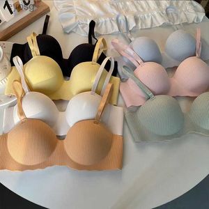 Bras Bras Non-marking One-piece Underwear Womens Comfortable Small Chest Gathered No Steel Ring Glossy Breathable Half-cup Bra YQ240203