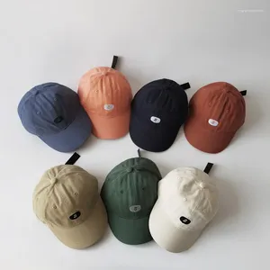 Bola bonés chapéu infantil primavera e outono versão coreana protetor solar viseira chapéus meninos meninas alfabeto boné bebê beisebol