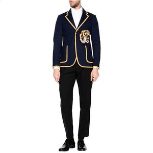 Giacca ricamata tigre 2 pezzi con pantaloni neri Smoking stile cinese sposo uomo abiti da sposa vestito da ballo giacca pantaloni 240123