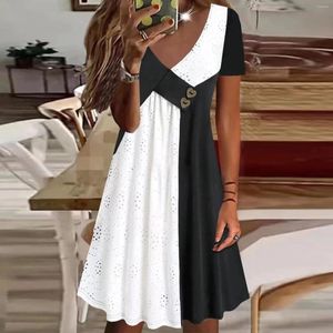 Casual Dresses 2024 Black White V Neck Short Sleeve Dress Women's Sticked Large Loose Sundress Daily Leisure Vacation Knee Längd