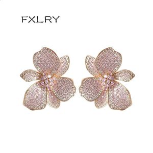 FXLRY Design Fashion Golden Color Cubic Zirconia Big Flower Stude dla kobiet biżuteria na panny młodej 240127