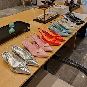 Slingbacks Obcasy luksusowe designerskie sukienki damskie buty trójkąt klamry sporki patentowe skórzane buty sandały o niskim obcasie 3,5 cm Rozmiary obcasów 35-41 z pudełkiem