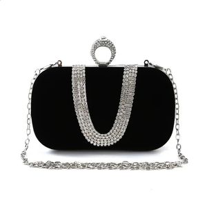 Luxury Women Evening Bags Diamond Luxury Clutch Bag Party Diamonds Lady Black Red Chain Shoulder Bag Handväskor för handväska 240130