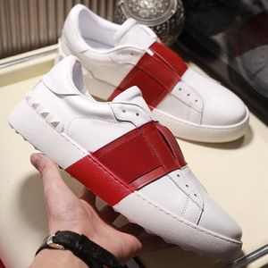 Moda de luxo designer homens mulheres sapatos casuais primavera plana rebitada tênis couro emendado vintage baixo superior branco rosa mulheres campus ao ar livre correndo sapatos esportivos