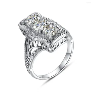 Klusterringar Szjinao Unik 3 Stone Moissanite Ring med Certficate Sterling Silver 925 Engagement Smycken för kvinnor Pass Diamond Test