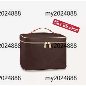 Designer Women Makeup Bag Lady Toiletry Pouch Cosmetic Nice Makeup Bag Cases Girls Toiletry Bag Travel Bags Clutch Handbags Purses Mini Wallets 10A