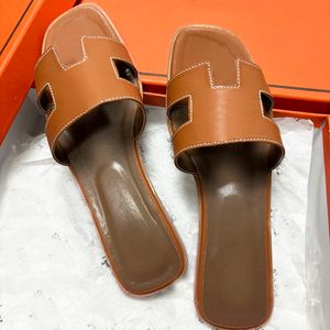 Designer Sandal Slipper Womens Sandal Leather Flat Sliders Spring Summer Sandals Ladies Classic Brand Casual Beach Real Leather Top Quality Outdoor Shoes