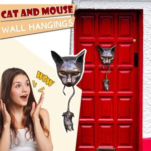 Resin Cat Catch Mouse Door Knocker Cat Door Knocker with Swinging Mouse Front Door Decor Handmade Doorknobs for Cat Love 240130