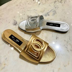 Luxurys Slippers Sandal Loaferカジュアルシューズメンレディールヒール最高品質の夏のプール2024ニューチャンキーフラットヒールサンダールスライドビーチガールデザイナーファッションミュールスライダー