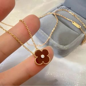 Designer Jewelry Cleef Van Four Leaf Clover Necklace van clover High version S925 silver inlaid diamond white fritillaria red chalcedony clavicle chain pink rose py