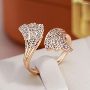 Klusterringar juliDream Luxury Fan Form Full Zircon 585 Gold Color Open Women Fashion French Jewelry Party Girls utsökta tillbehör