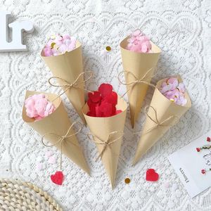 Decoração de festa 10/20/30pcs cones de confete de casamento branco vintage papel kraft suporte de pétala de rosa para decorações de chá de noiva