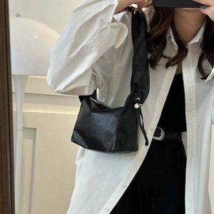 Evening Bags Drawstring Handle PU Leather Shoulder Bag Korean Style Zipper Ins Pillow Underarm Makeup Lipstick Storage