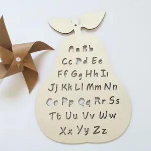 Dekorativa figurer Ins Nordic Wood ABC Alphabet Letter Board Wood Chip Pear Shape Wall Hanging Ornament for Children Room Nursery