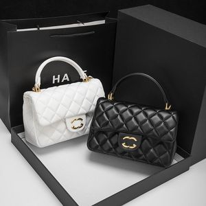 Nowa worek łańcucha damskiego High End Fashion Bag damska Mała pachnąca wiatr kwadratowy gruby złote piłka worka na ciało w torbie pojedyncze